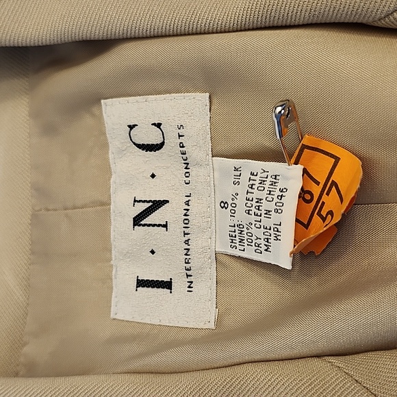 INC International Concepts EX Cond & Pro Cleaned Silk Oversized Blazer, 8, $40 - Picture 4 of 13